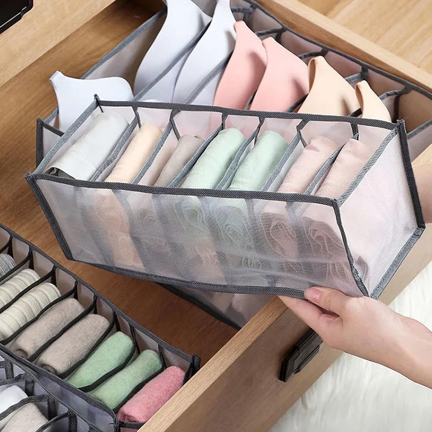 Seven-Compartment Foldable Mesh Fabric Drawer Divider for Closet and Travel Organization - Image 4